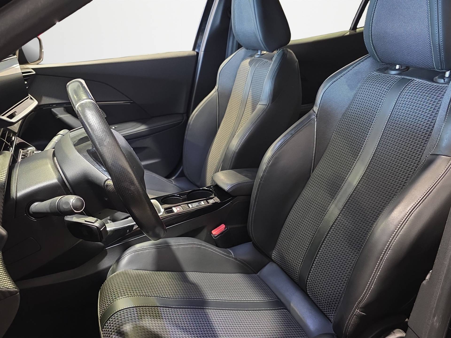 Auto Venduta - PEUGEOT 2008 2008 1.5 bluehdi GT Line s&s 100cv usata in pronta consegna - Brandini