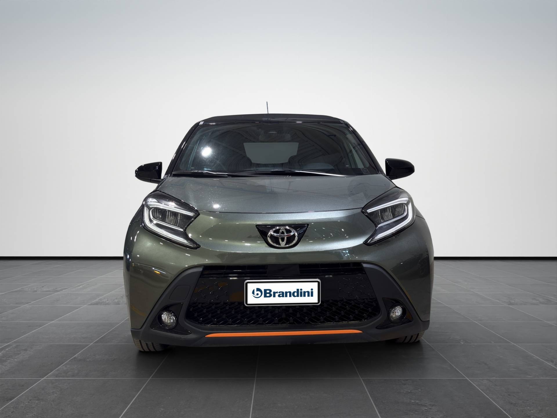 Auto Venduta - TOYOTA Aygo Aygo X 1.0 Limited Air 72cv s-cvt usata in pronta consegna - Brandini
