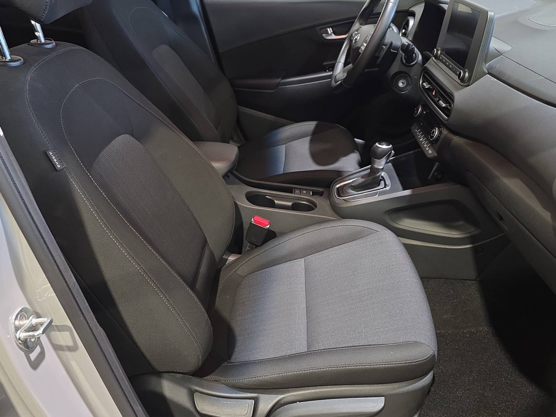 HYUNDAI Kona Kona 1.6 gdi hev Xtech 2wd 141cv dct usata in pronta consegna - Brandini