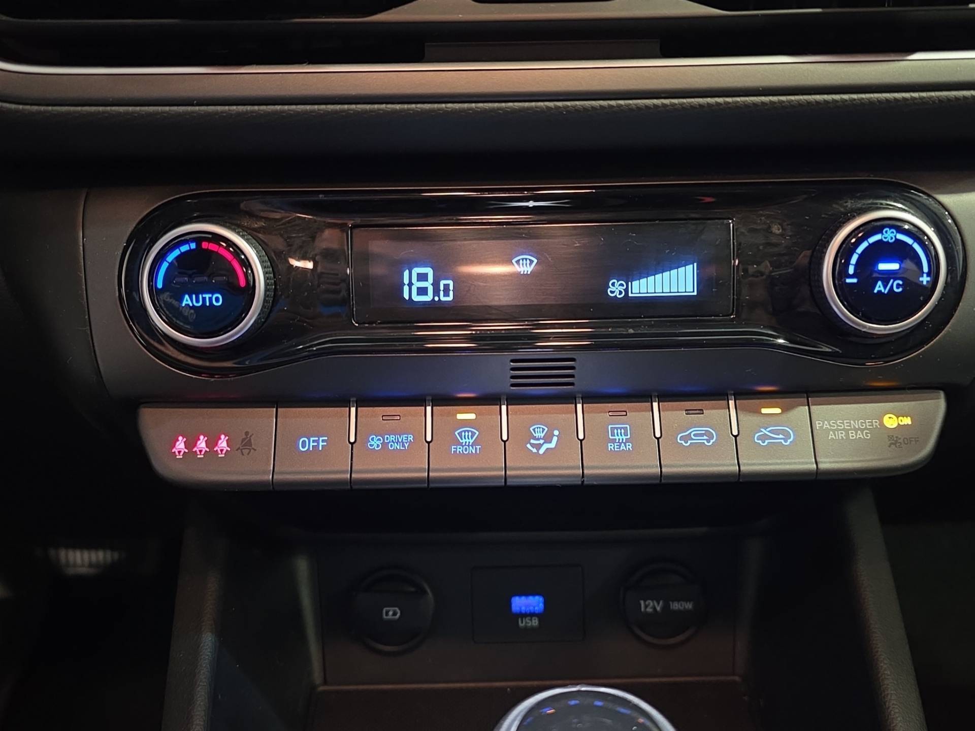 HYUNDAI Kona Kona 1.6 gdi hev Xtech 2wd 141cv dct usata in pronta consegna - Brandini