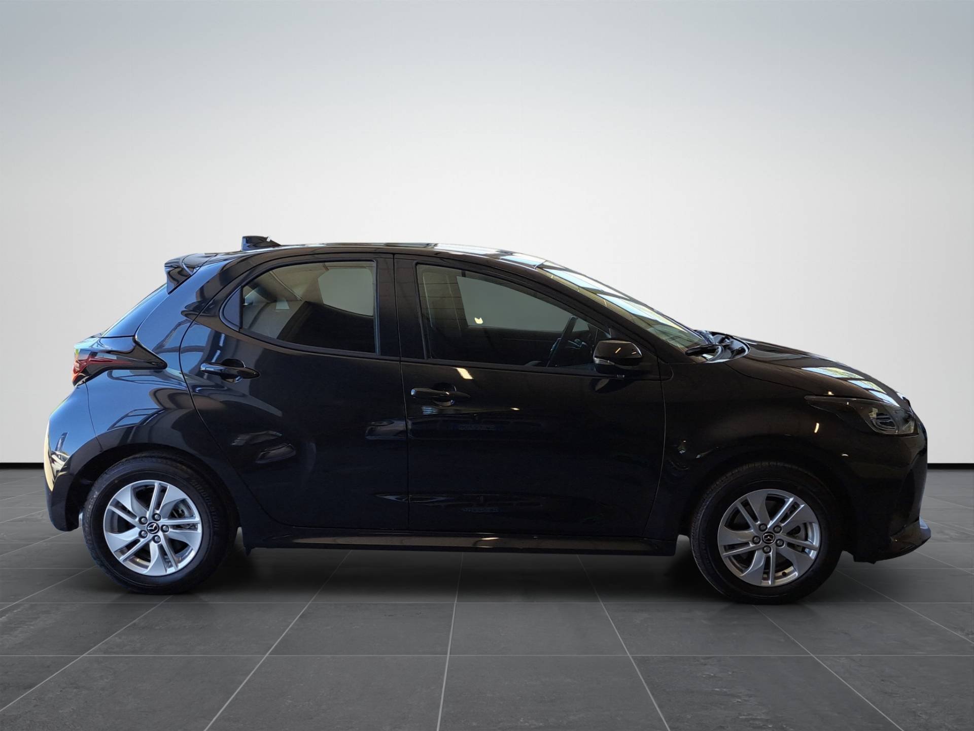 MAZDA Mazda2 2 1.5 vvt full hybrid electric Centre Line e-cvt usata in pronta consegna - Brandini