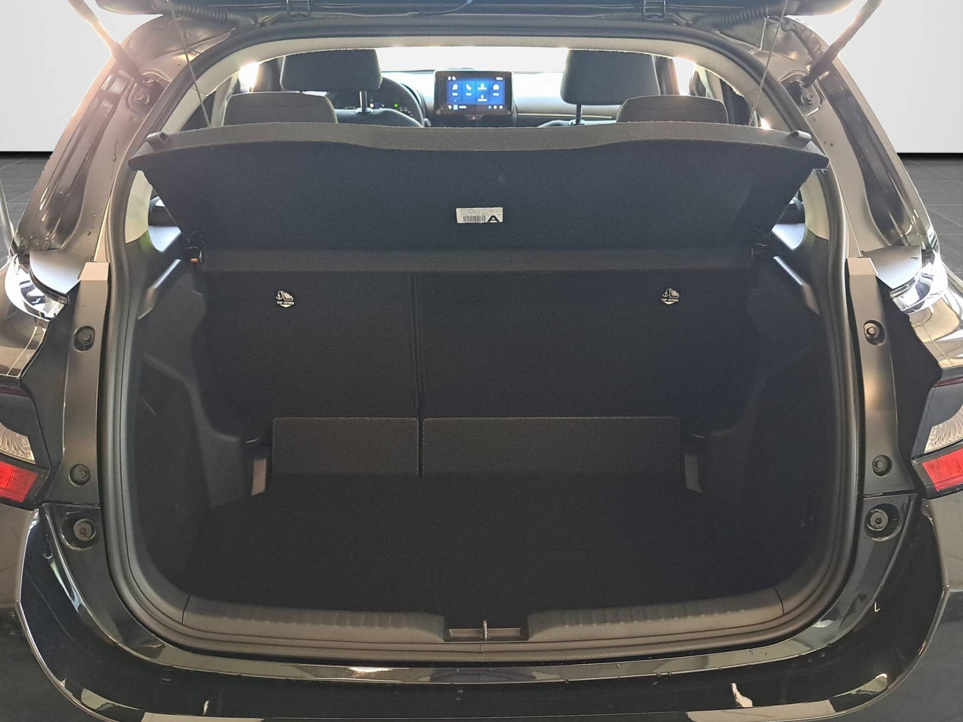 MAZDA Mazda2 2 1.5 vvt full hybrid electric Centre Line e-cvt usata in pronta consegna - Brandini