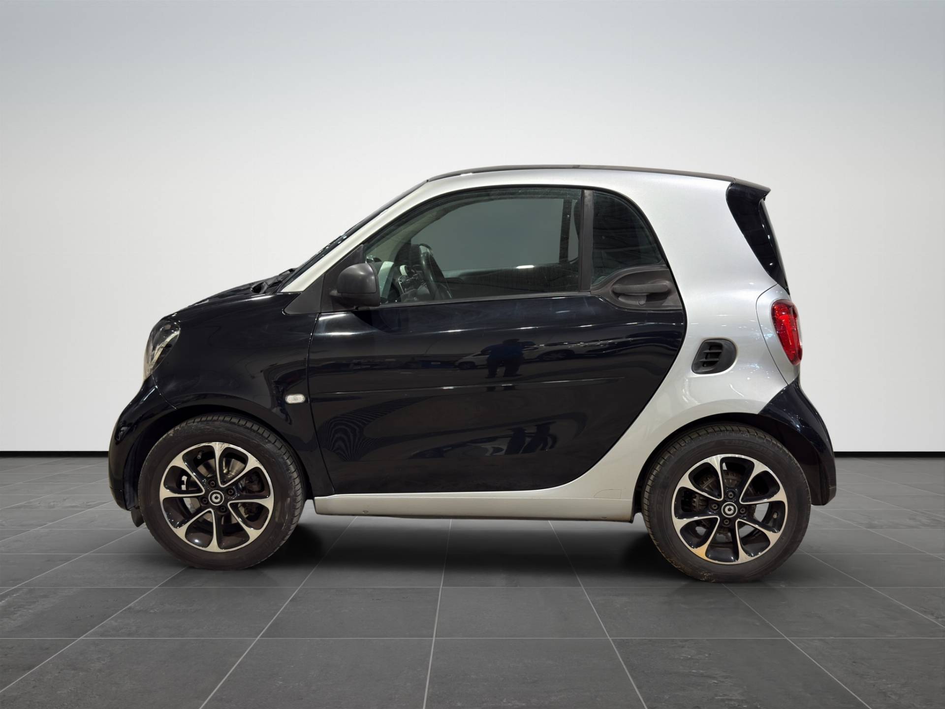 SMART Fortwo Fortwo 1.0 Youngster 61cv usata in pronta consegna - Brandini