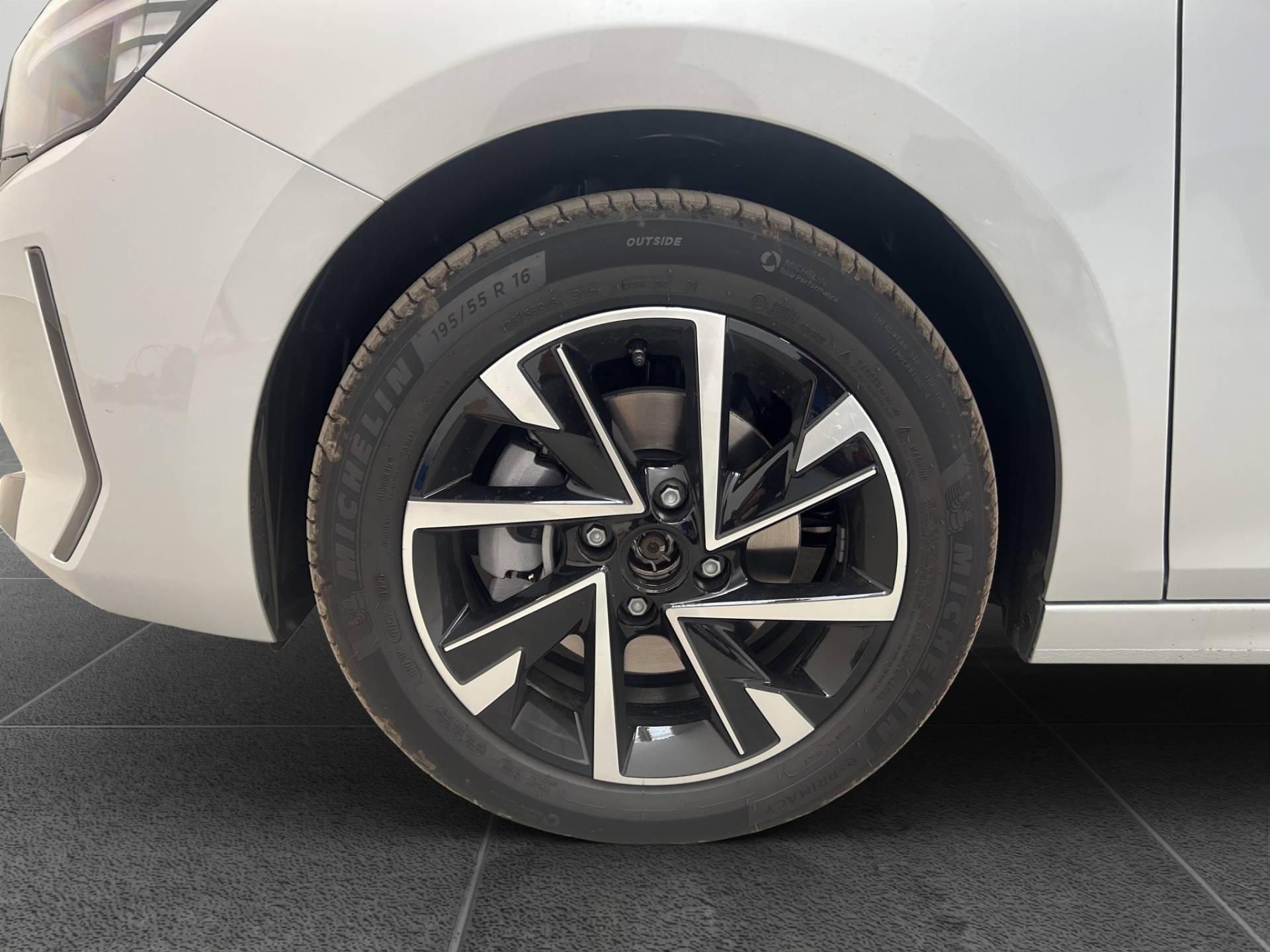 OPEL Corsa Corsa 1.2 Yes s&s 100cv usata in pronta consegna - Brandini