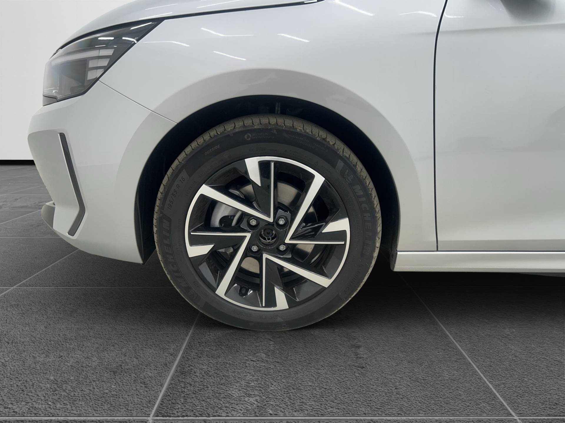 OPEL Corsa Corsa 1.2 Yes s&s 100cv usata in pronta consegna - Brandini