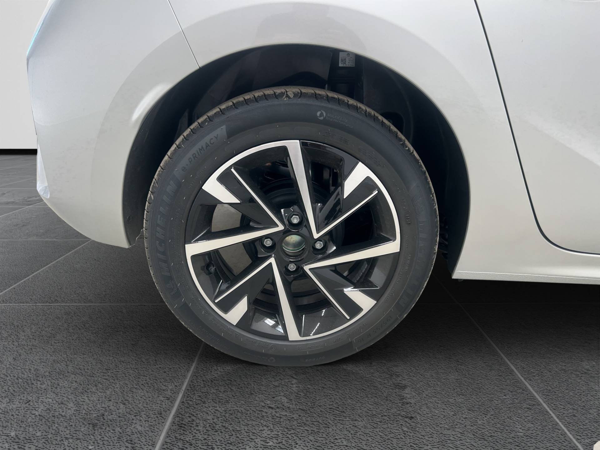 OPEL Corsa Corsa 1.2 Yes s&s 100cv usata in pronta consegna - Brandini