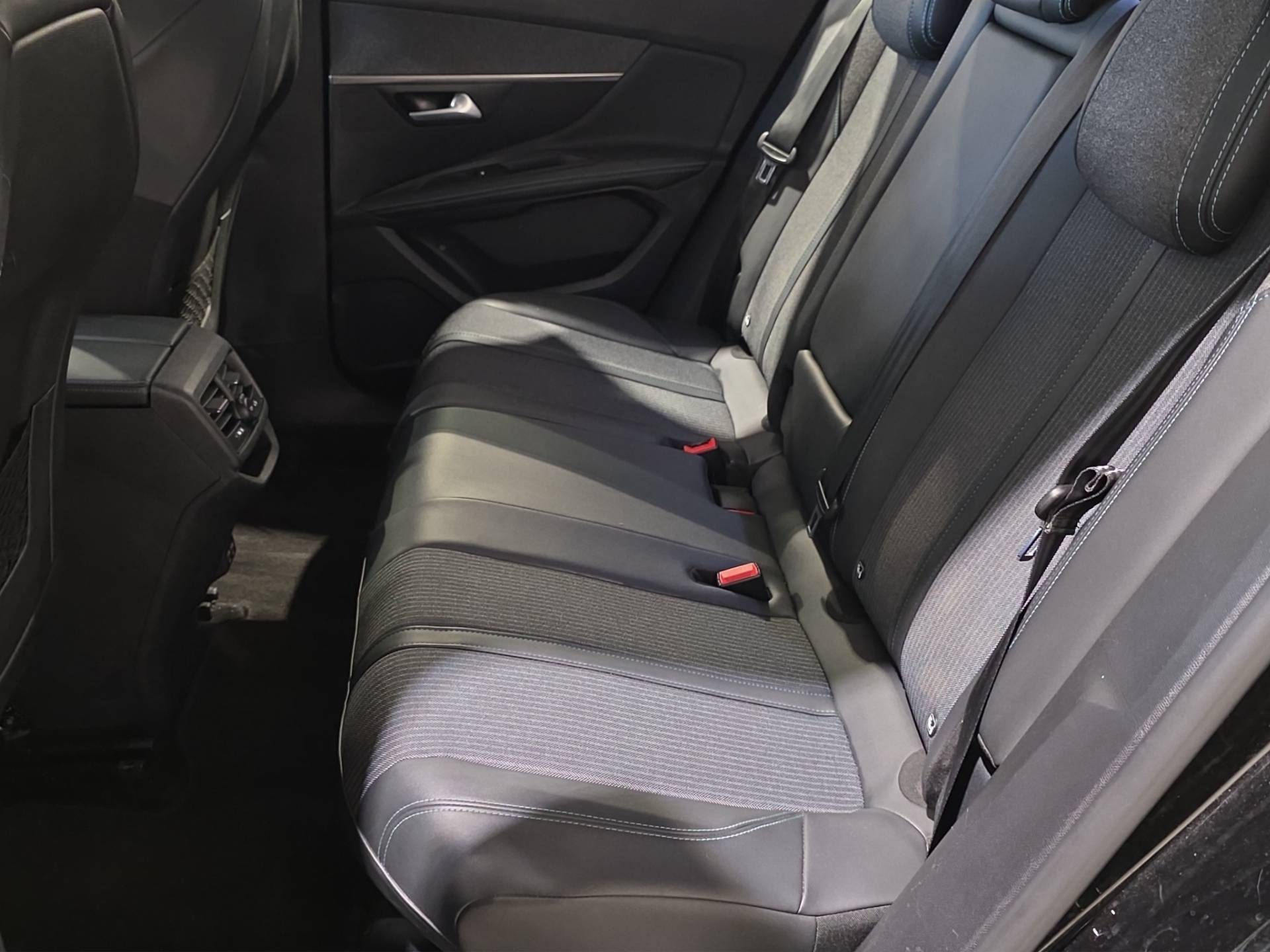 PEUGEOT 3008 3008 1.5 bluehdi Allure s&s 130cv usata in pronta consegna - Brandini