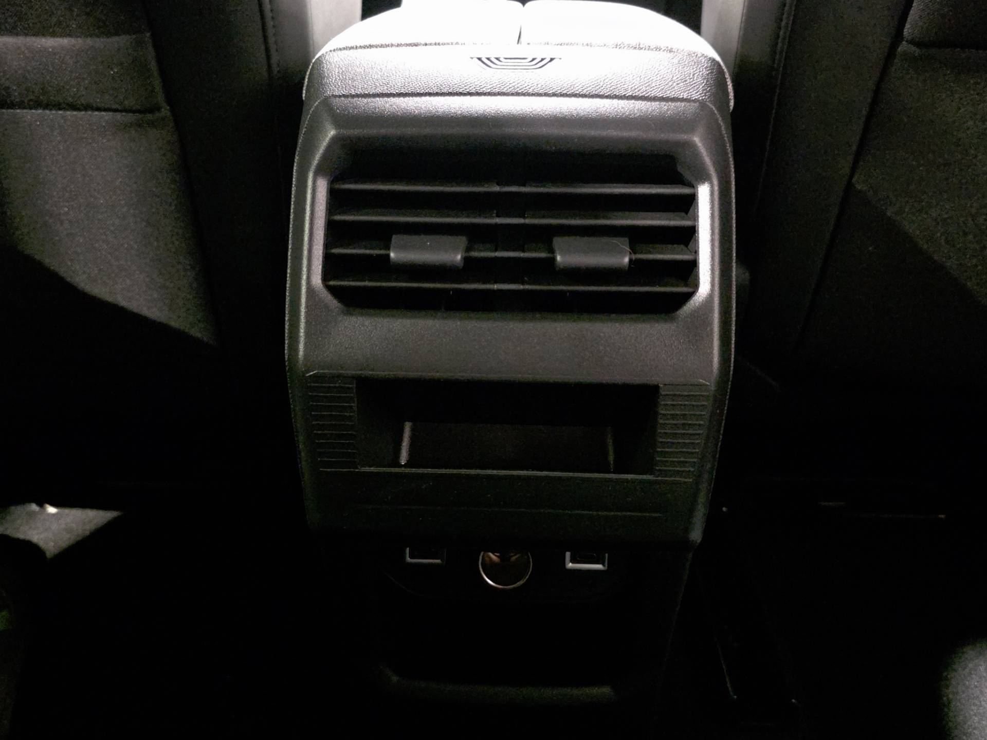 PEUGEOT 3008 3008 1.2 hybrid Allure 145cv e-dcs6 usata in pronta consegna - Brandini