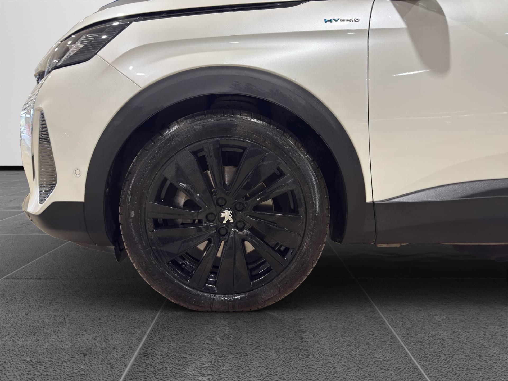 PEUGEOT 3008 3008 1.6 hybrid GT Pack 225cv e-eat8 usata in pronta consegna - Brandini
