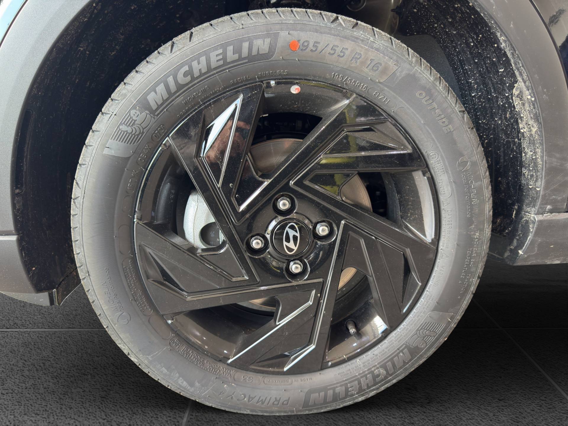 HYUNDAI Bayon Bayon 1.0 t-gdi Dark Line 90cv mt usata in pronta consegna - Brandini