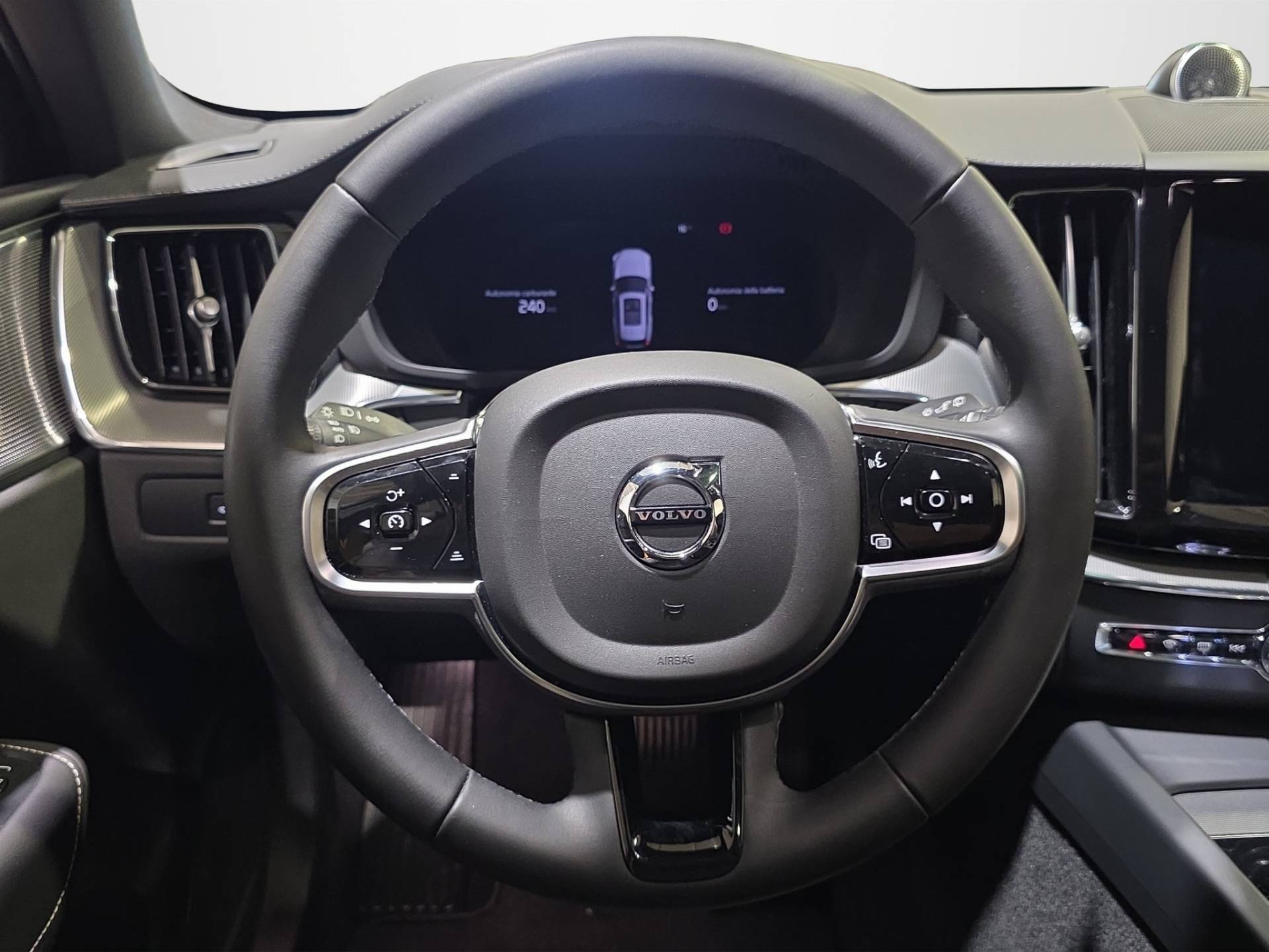 VOLVO XC60 XC60 2.0 t8 recharge phev obc 6,4kW Polestar Engineered awd 310cv auto usata in pronta consegna - Brandini