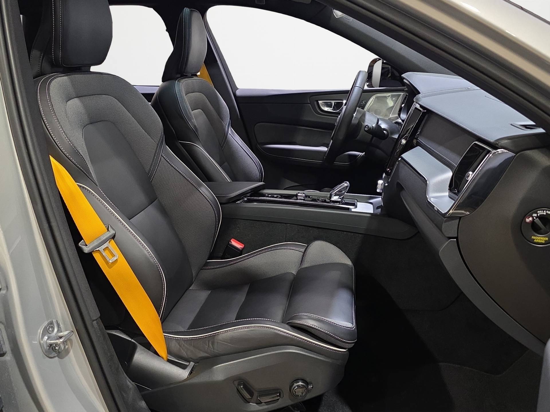 VOLVO XC60 XC60 2.0 t8 recharge phev obc 6,4kW Polestar Engineered awd 310cv auto usata in pronta consegna - Brandini