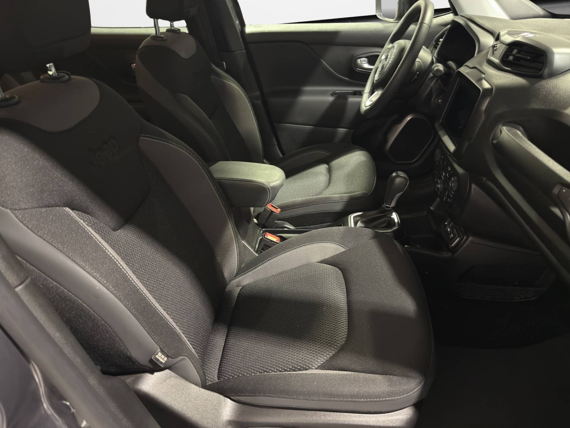 Auto Venduta - JEEP Renegade Renegade 1.5 turbo t4 mhev Limited 2wd 130cv dct usata in pronta consegna - Brandini