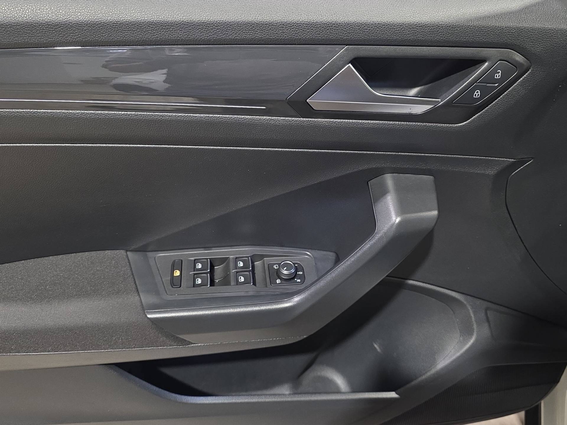 Auto Venduta - VOLKSWAGEN T-Roc T-Roc 2.0 tdi Advanced 4motion usata in pronta consegna - Brandini