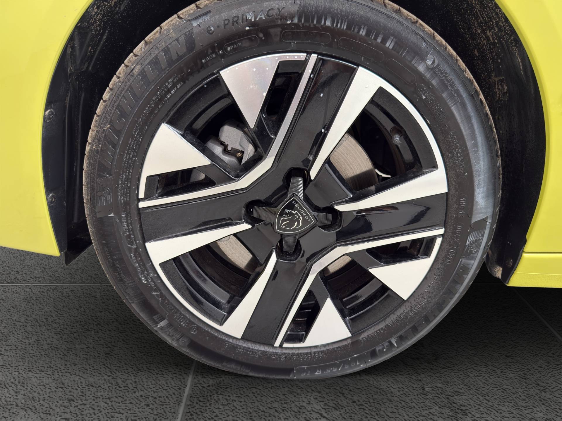PEUGEOT 208 208 1.2 turbo Edition 100cv usata in pronta consegna - Brandini