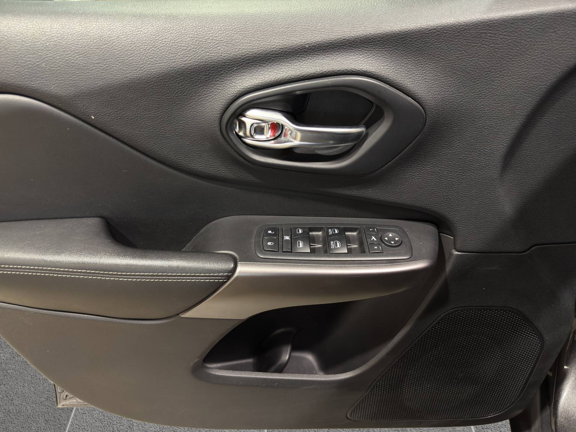 JEEP Cherokee  Cherokee 2.2 mjt Limited 4wd active drive I auto usata in pronta consegna - Brandini