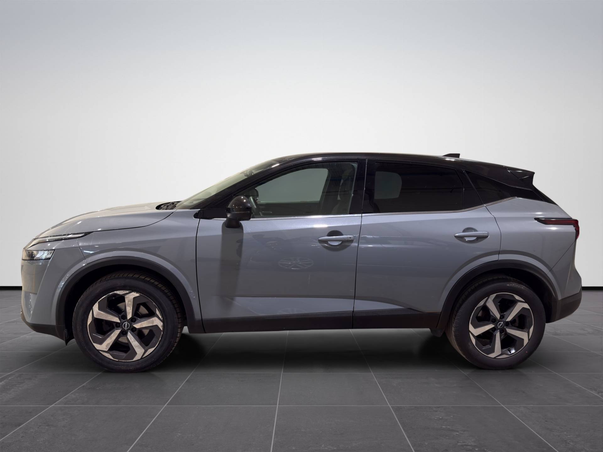 NISSAN Qashqai Qashqai 1.3 mild hybrid N-Connecta 2wd 158cv xtronic usata in pronta consegna - Brandini