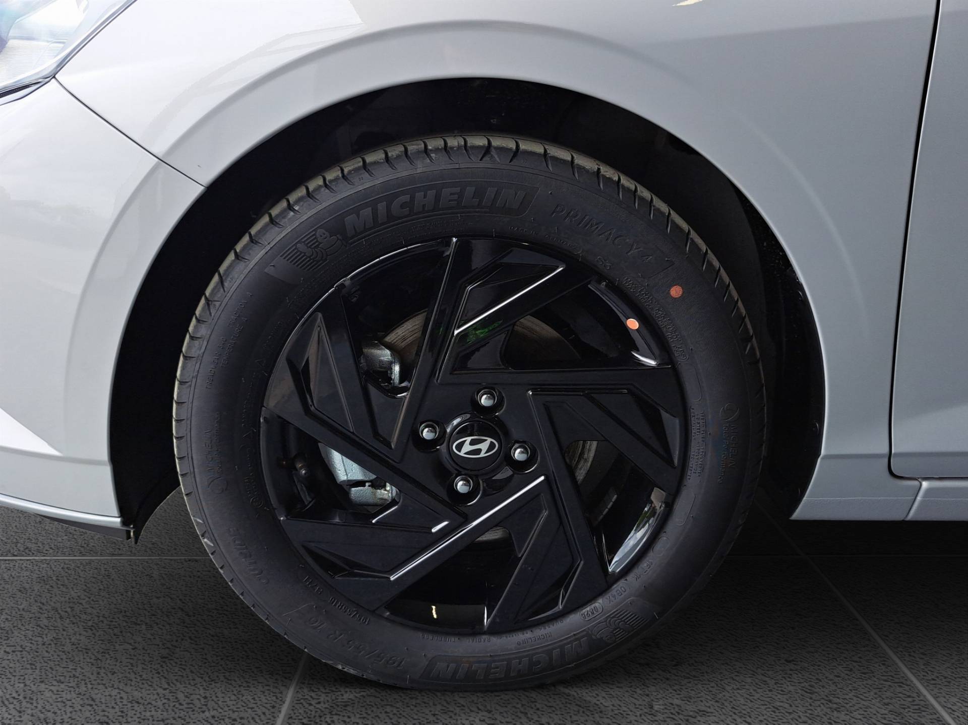 Auto Venduta - HYUNDAI I20 i20 1.0 t-gdi Dark Line 90cv mt usata in pronta consegna - Brandini