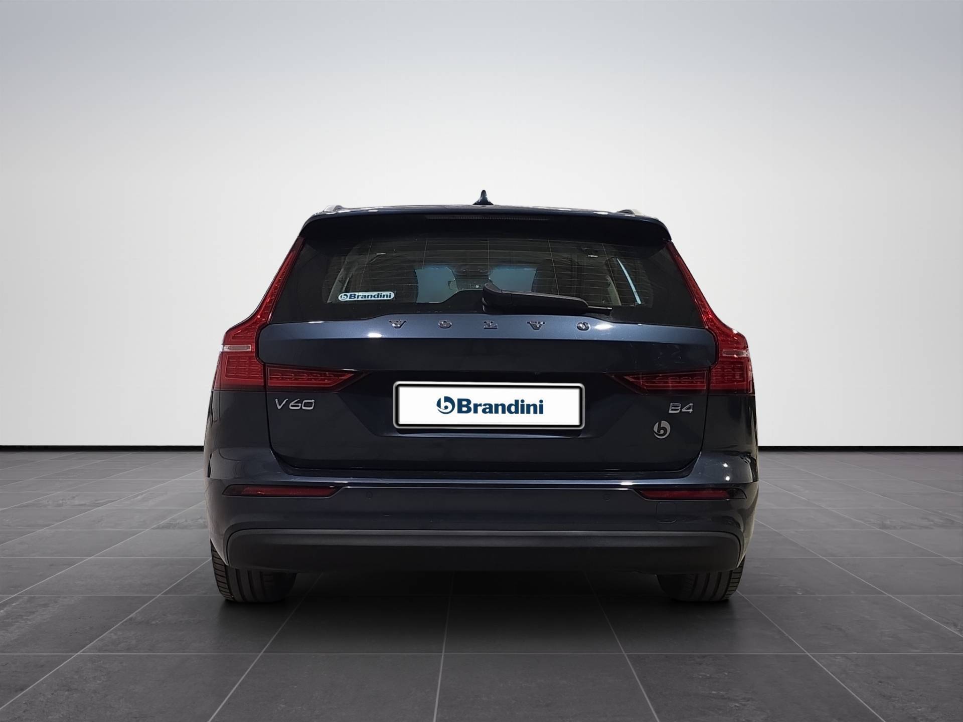VOLVO V60 V60 2.0 b4 Core auto usata in pronta consegna - Brandini