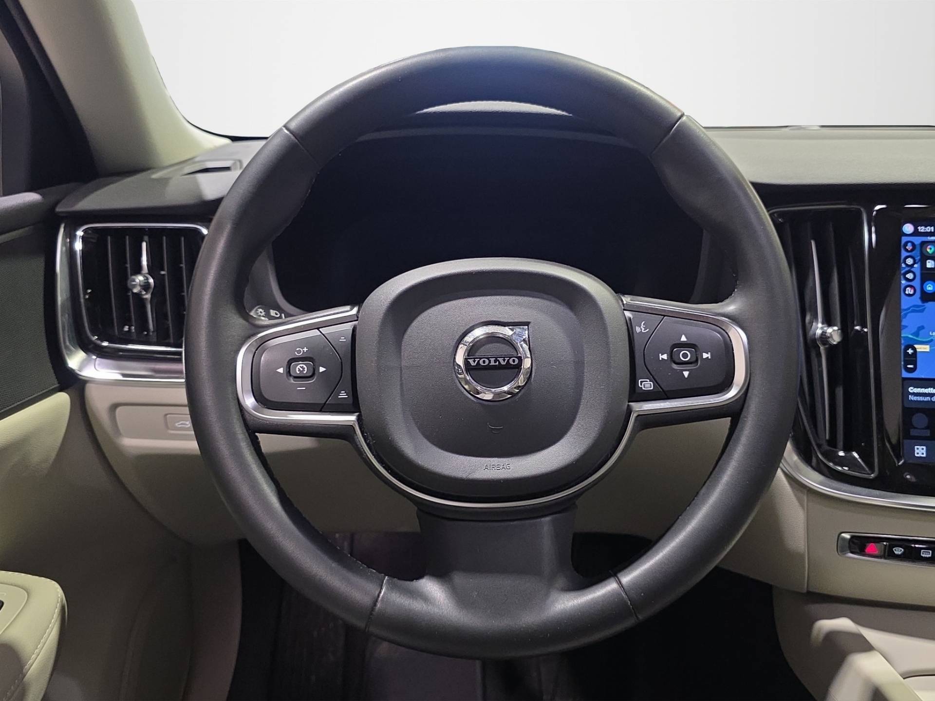 VOLVO V60 V60 2.0 b4 Core auto usata in pronta consegna - Brandini