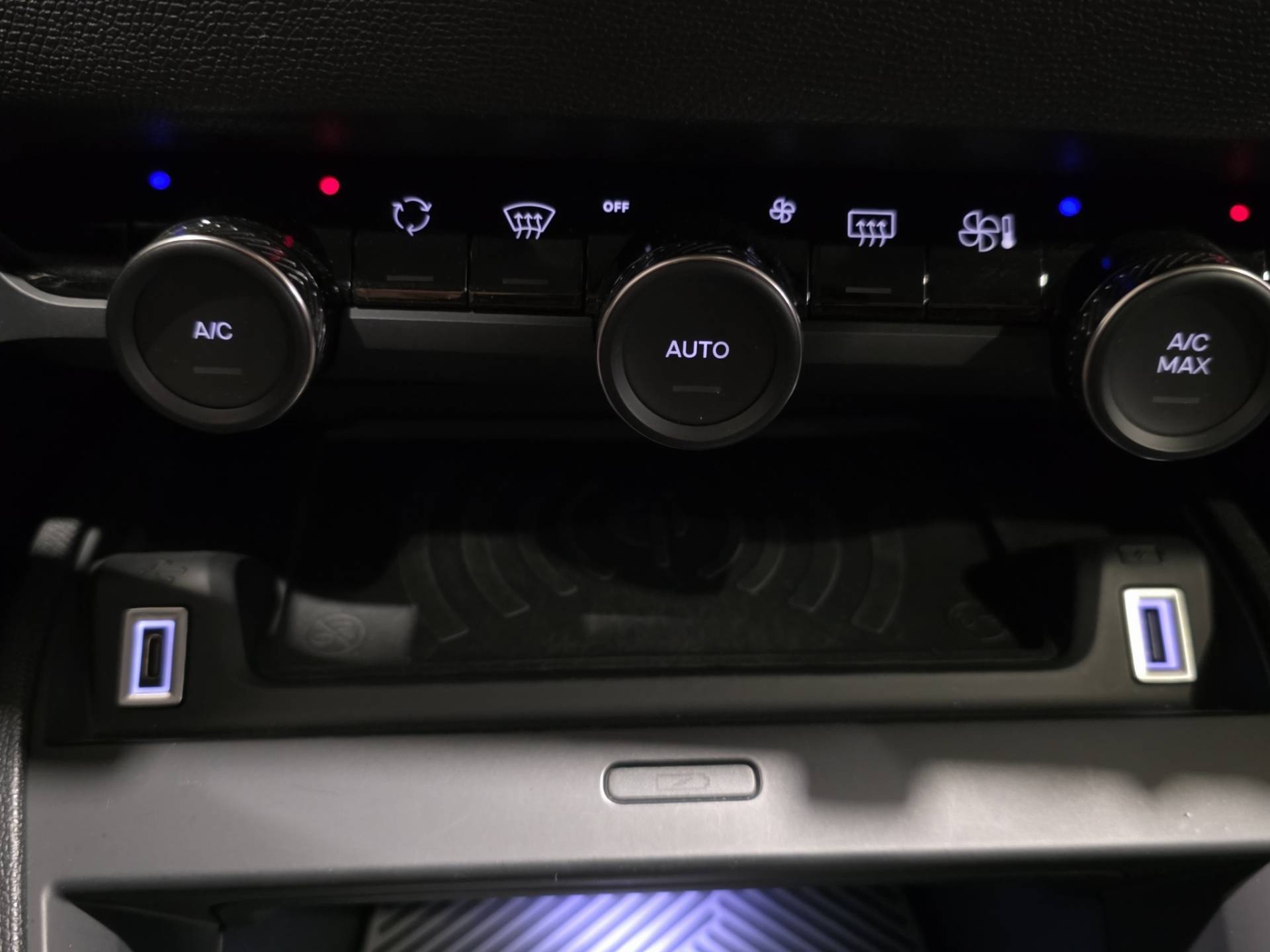 CITROEN C4 X C4 X 1.2 puretech Shine s&s 130cv eat8 usata in pronta consegna - Brandini