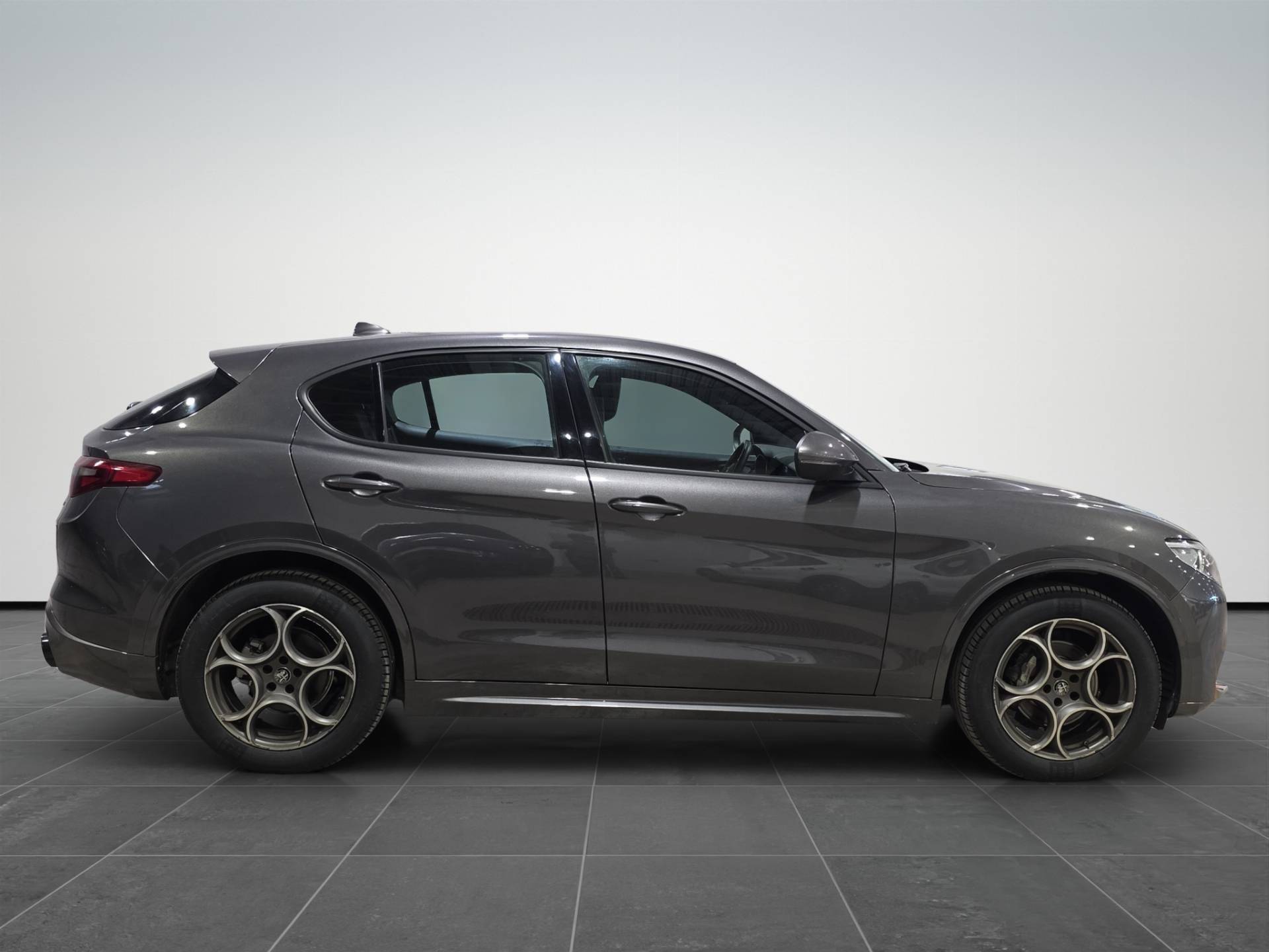 ALFA ROMEO Stelvio Stelvio 2.2 t Ti Q4 210cv auto usata in pronta consegna - Brandini