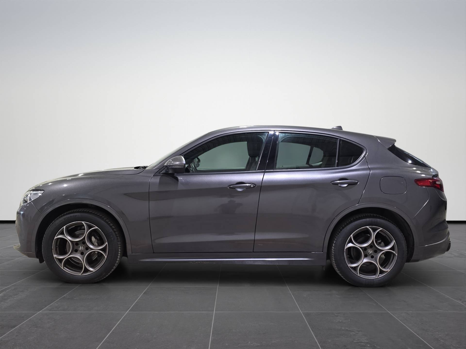 ALFA ROMEO Stelvio Stelvio 2.2 t Ti Q4 210cv auto usata in pronta consegna - Brandini