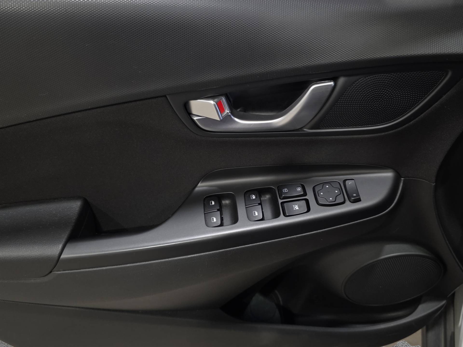 HYUNDAI Kona Kona 1.6 gdi hev Xtech 2wd 141cv dct usata in pronta consegna - Brandini