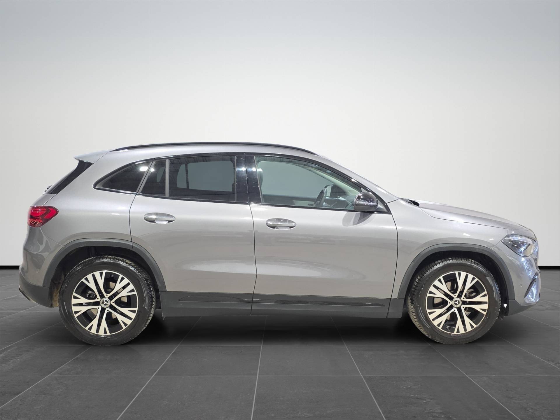 MERCEDES GLA GLA 200 d Progressive Advanced Plus 4matic auto usata in pronta consegna - Brandini