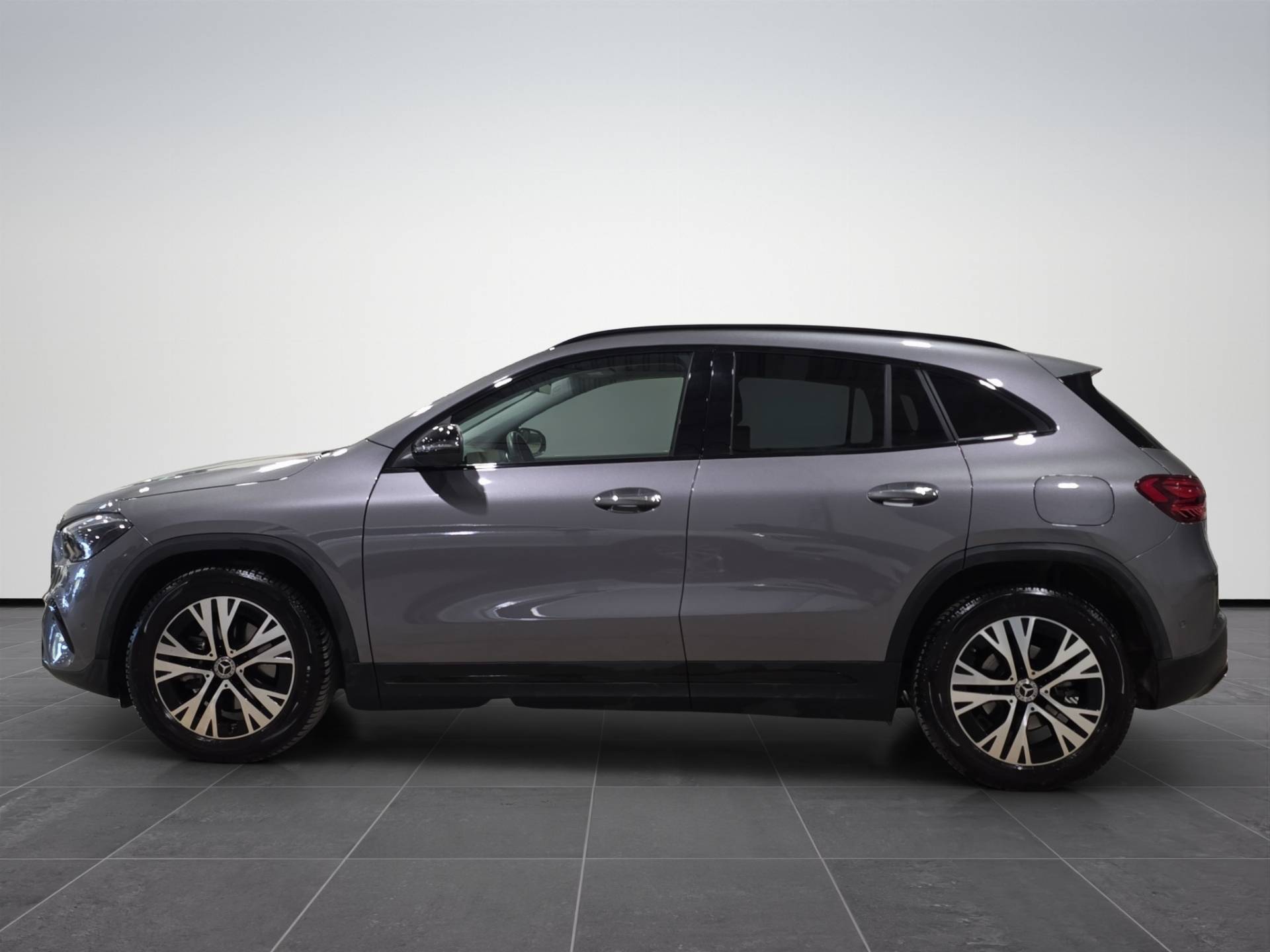 MERCEDES GLA GLA 200 d Progressive Advanced Plus 4matic auto usata in pronta consegna - Brandini