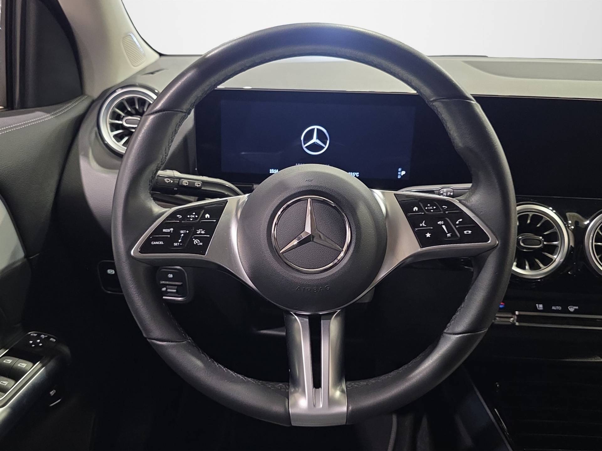 MERCEDES GLA GLA 200 d Progressive Advanced Plus 4matic auto usata in pronta consegna - Brandini