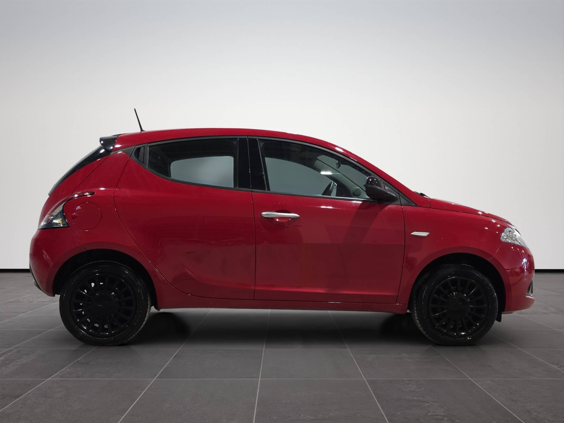 LANCIA Ypsilon Ypsilon 1.0 firefly hybrid Silver Plus s&s 70cv usata in pronta consegna - Brandini