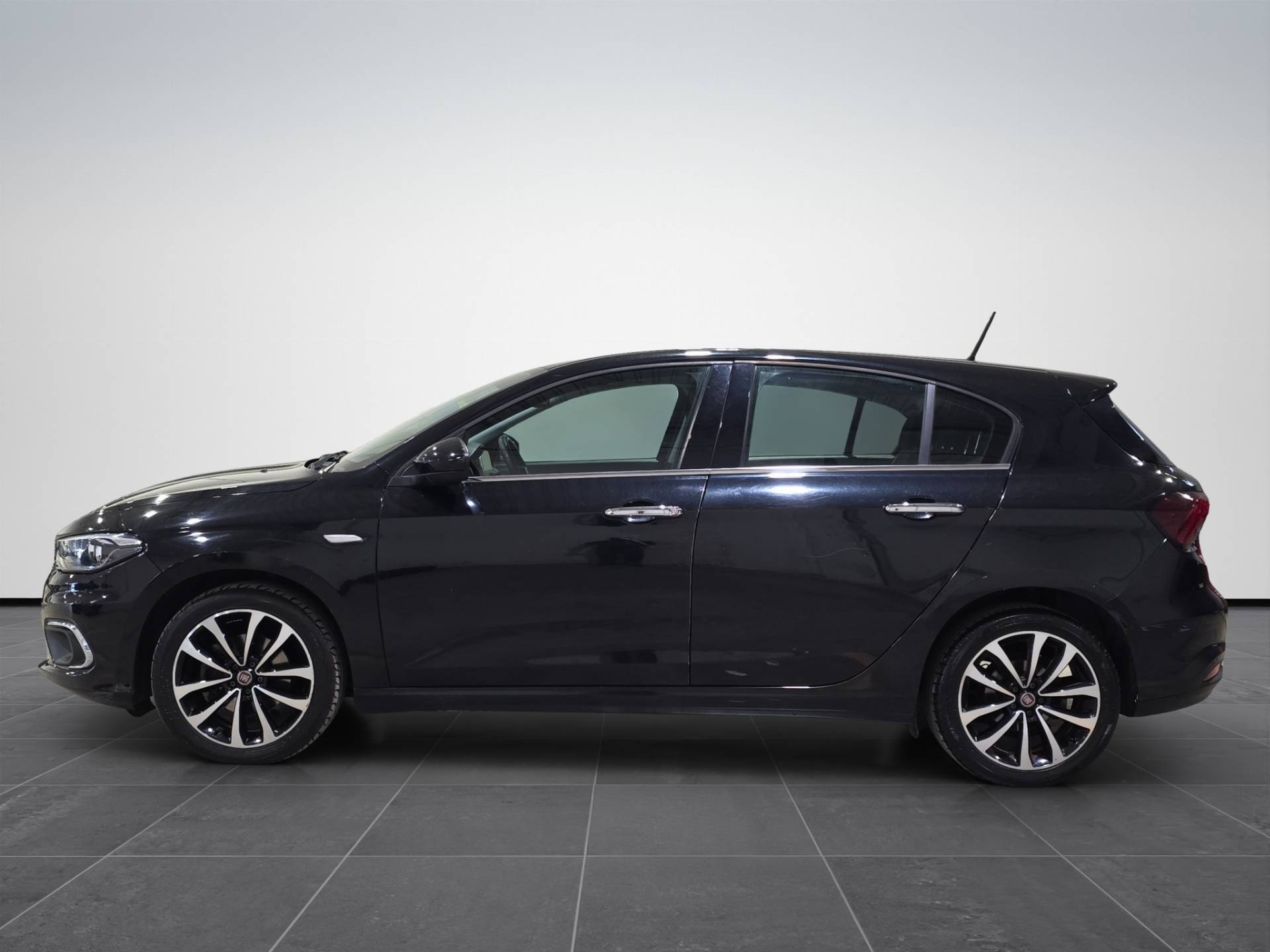 FIAT Tipo Tipo 5p 1.4 tjt Lounge s&s 120cv my19 usata in pronta consegna - Brandini