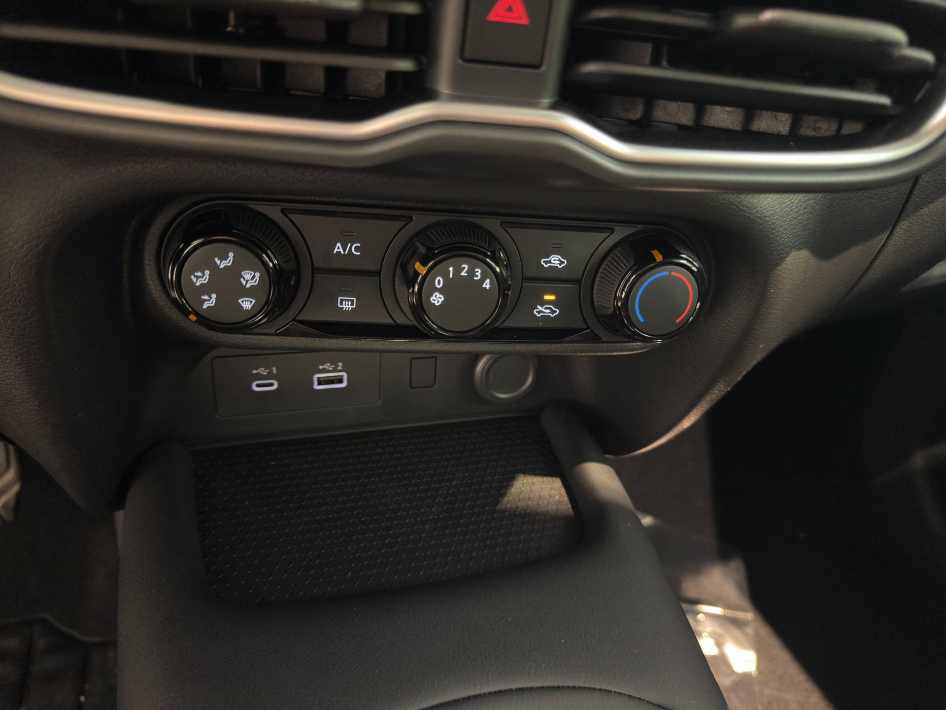 Auto Venduta - NISSAN Juke Juke 1.0 dig-t Acenta 114cv usata in pronta consegna - Brandini
