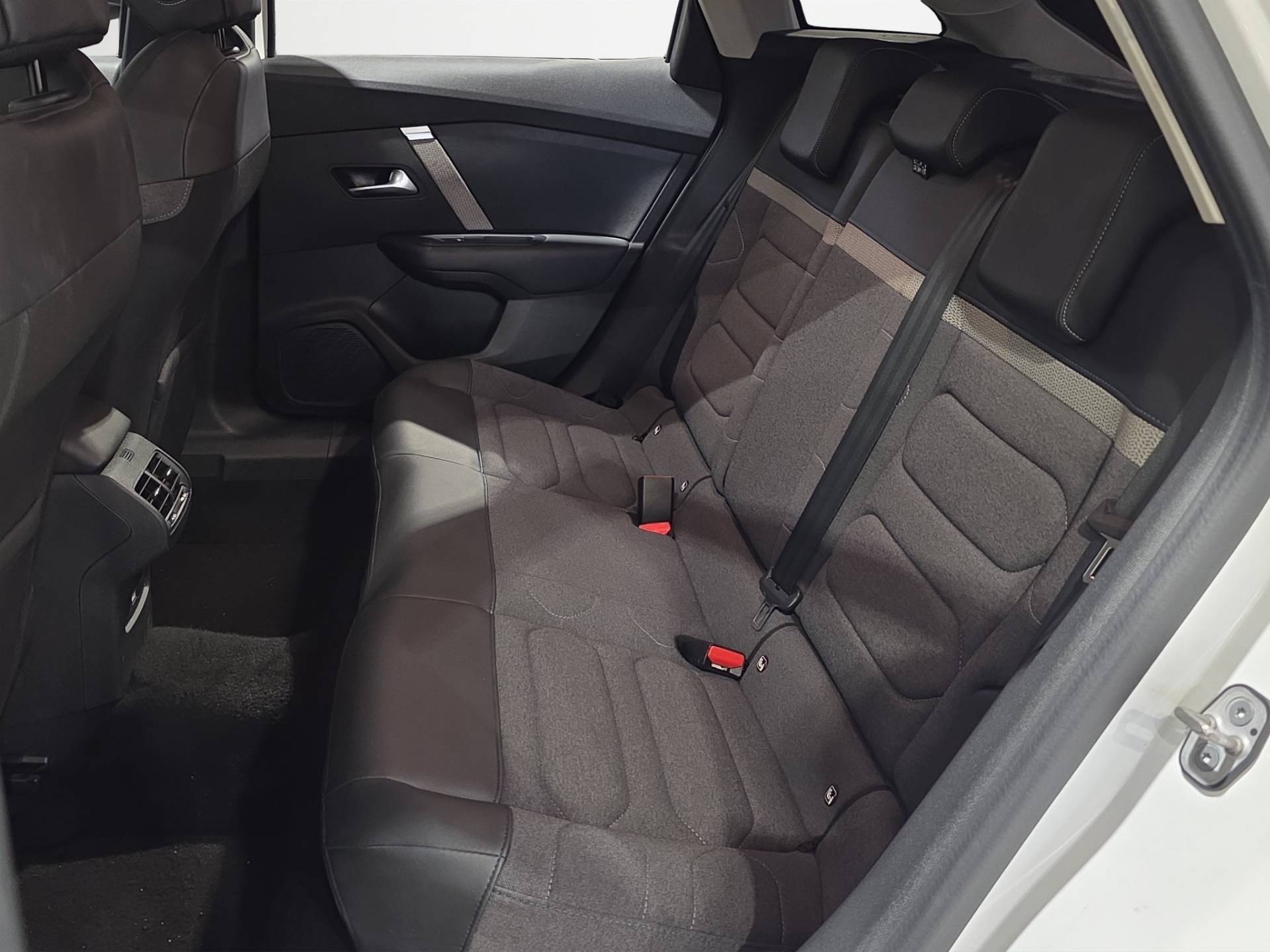 CITROEN C4 C4 1.5 bluehdi Shine s&s 130cv eat8 usata in pronta consegna - Brandini
