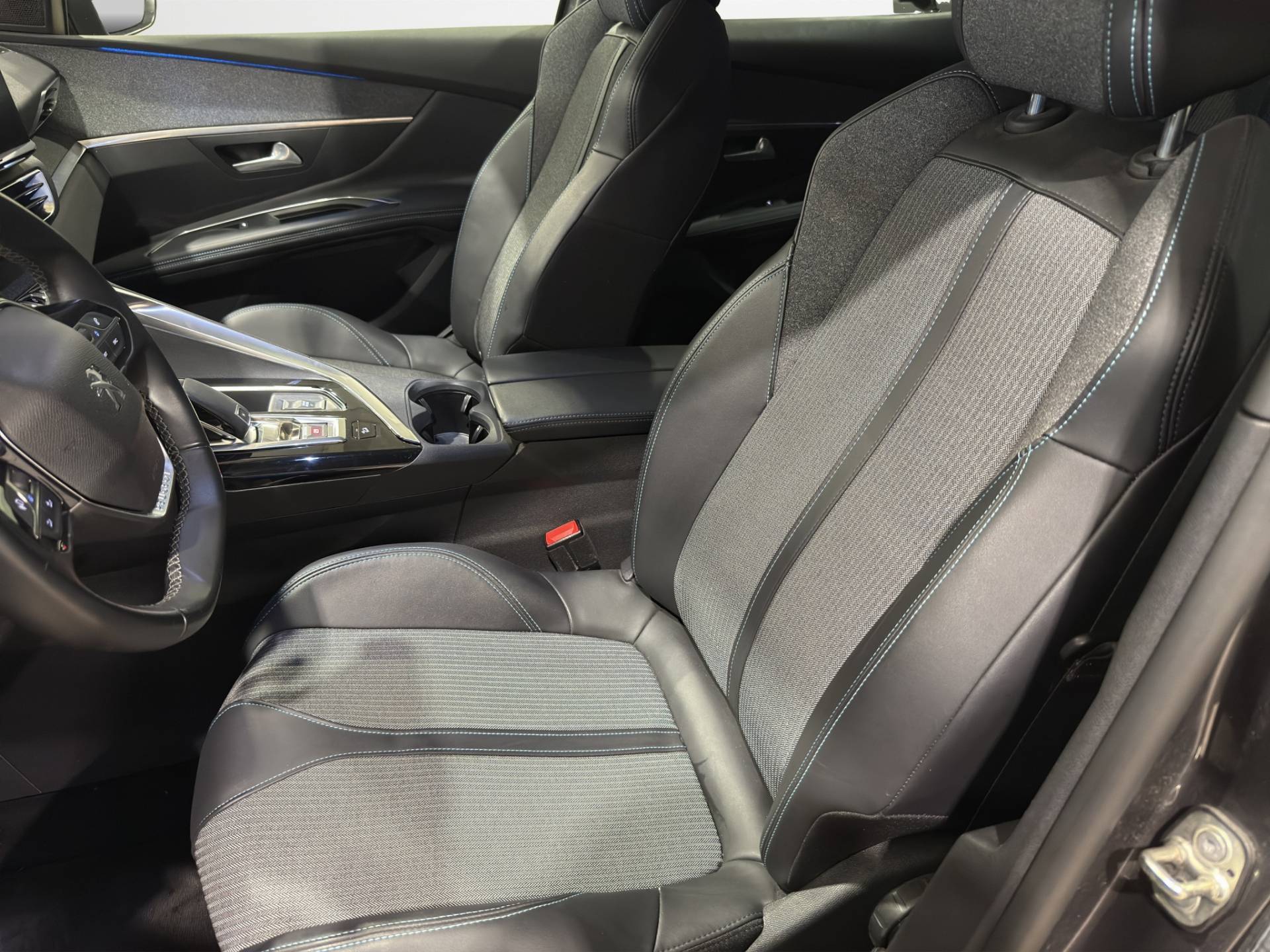 Auto Venduta - PEUGEOT 3008 3008 1.2 puretech t. Allure Pack s&s 130cv eat8 usata in pronta consegna - Brandini