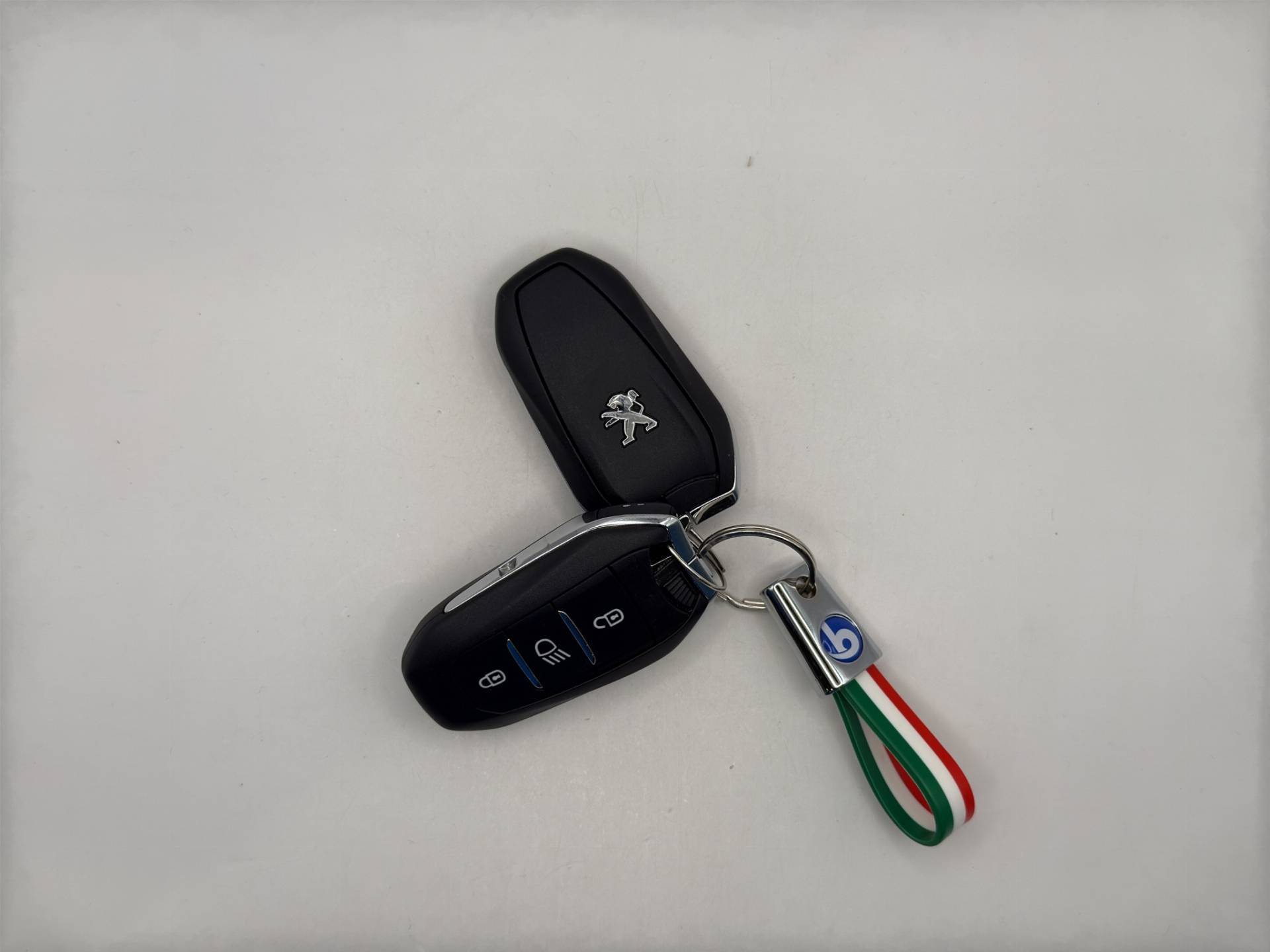 Auto Venduta - PEUGEOT 3008 3008 1.2 puretech t. Allure Pack s&s 130cv eat8 usata in pronta consegna - Brandini