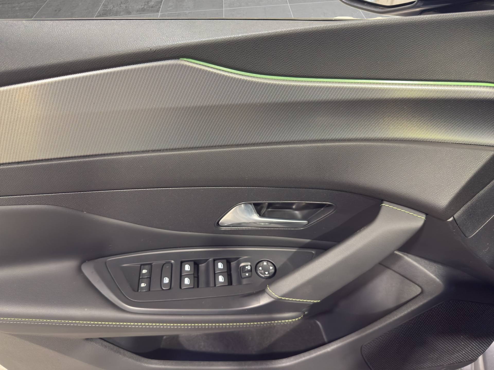 PEUGEOT 308 308 SW 1.2 hybrid GT 136cv e-dcs 6 usata in pronta consegna - Brandini