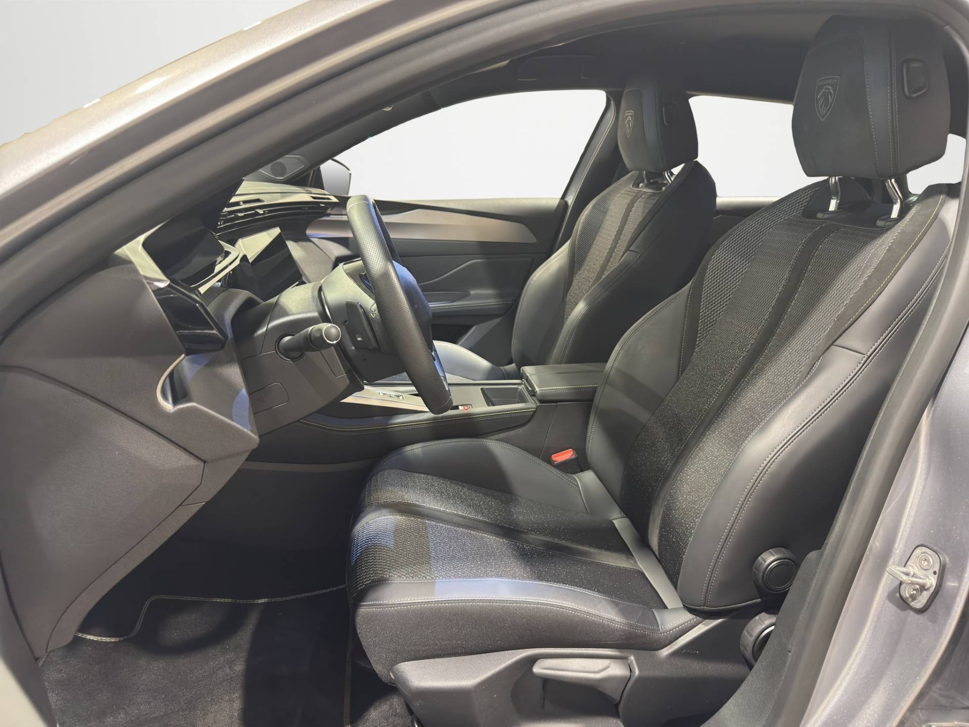 PEUGEOT 308 308 SW 1.2 hybrid GT 136cv e-dcs 6 usata in pronta consegna - Brandini