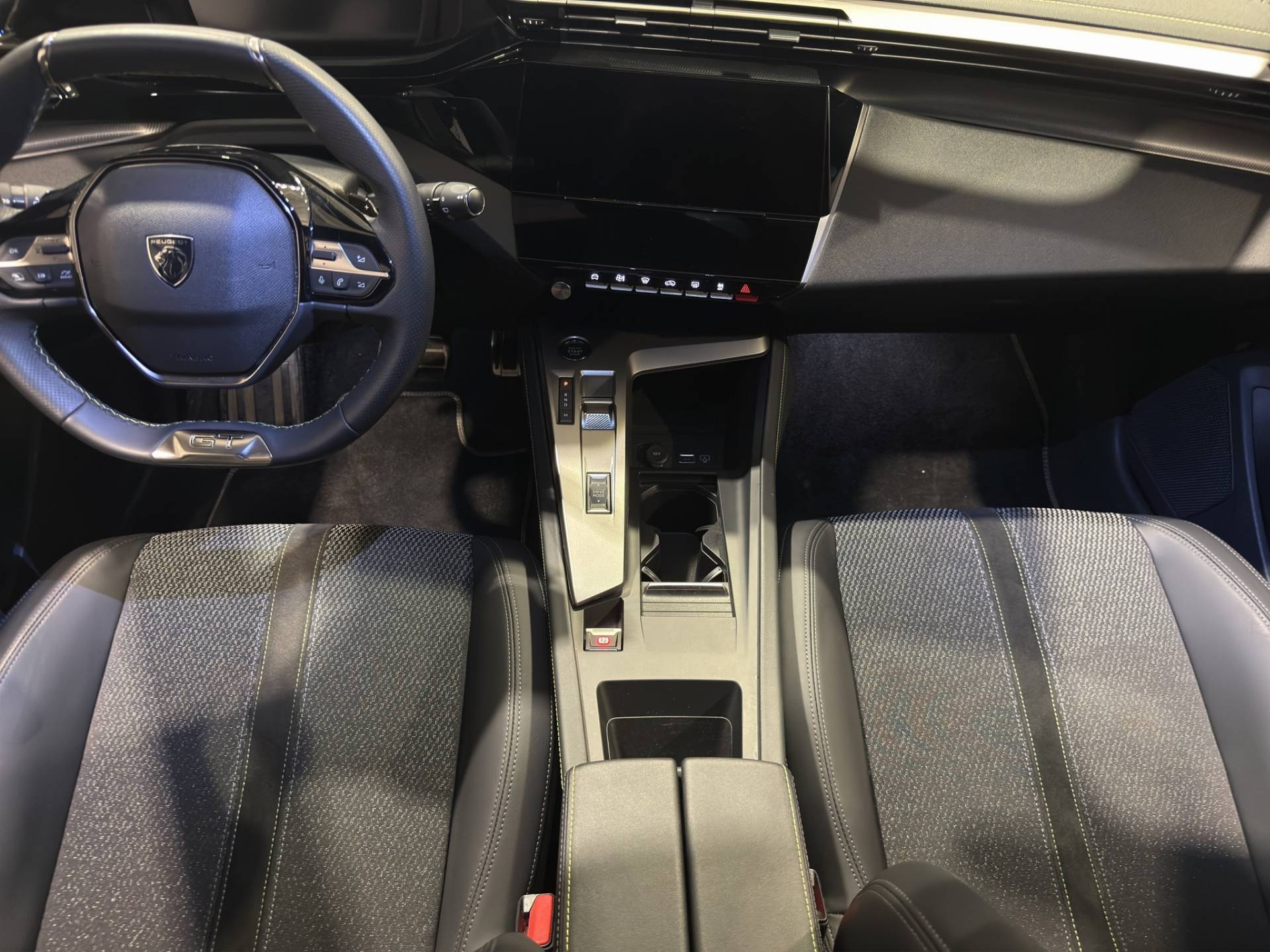 PEUGEOT 308 308 SW 1.2 hybrid GT 136cv e-dcs 6 usata in pronta consegna - Brandini