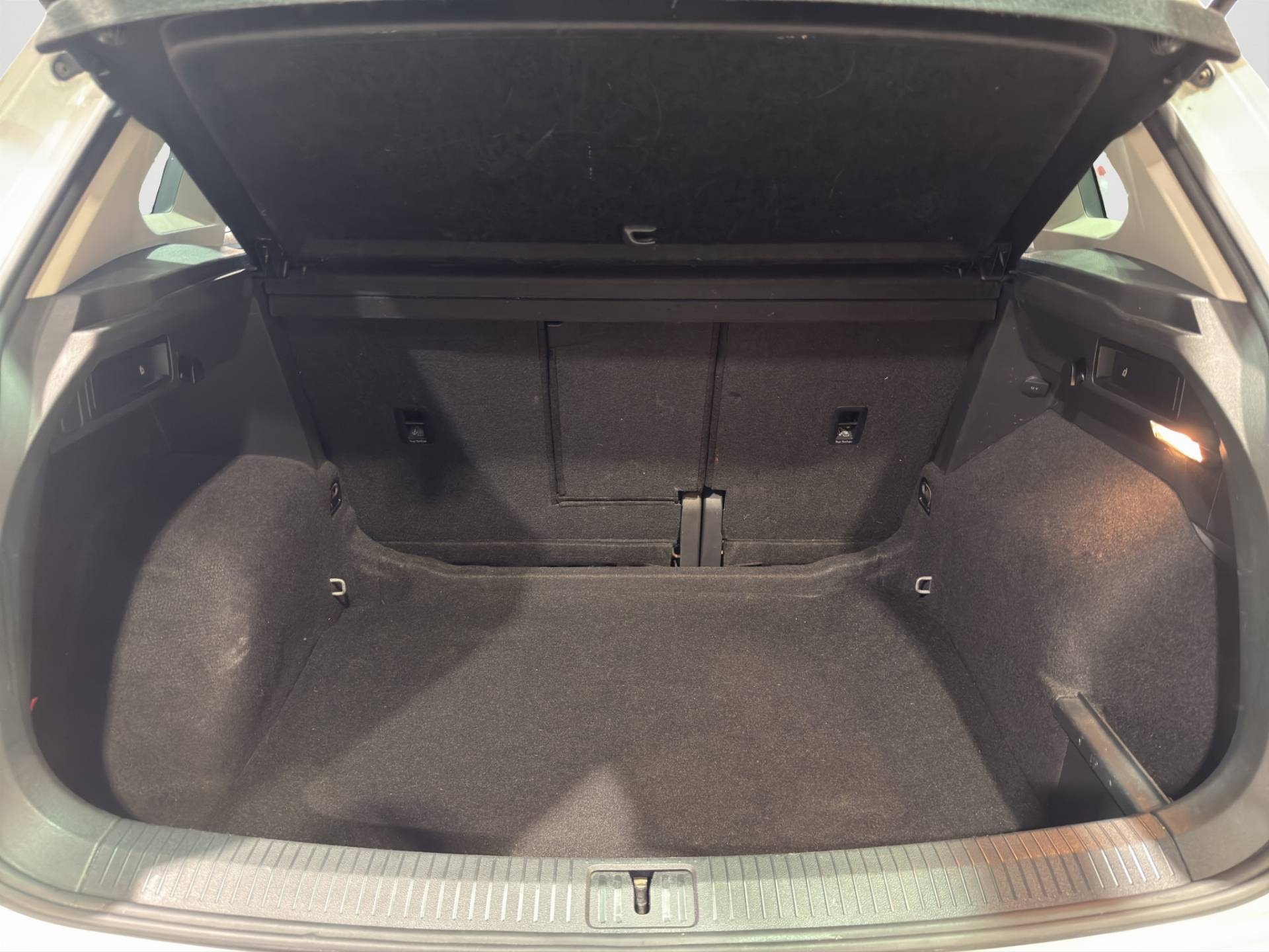 VOLKSWAGEN Tiguan Tiguan 1.4 tsi Business 125cv usata in pronta consegna - Brandini