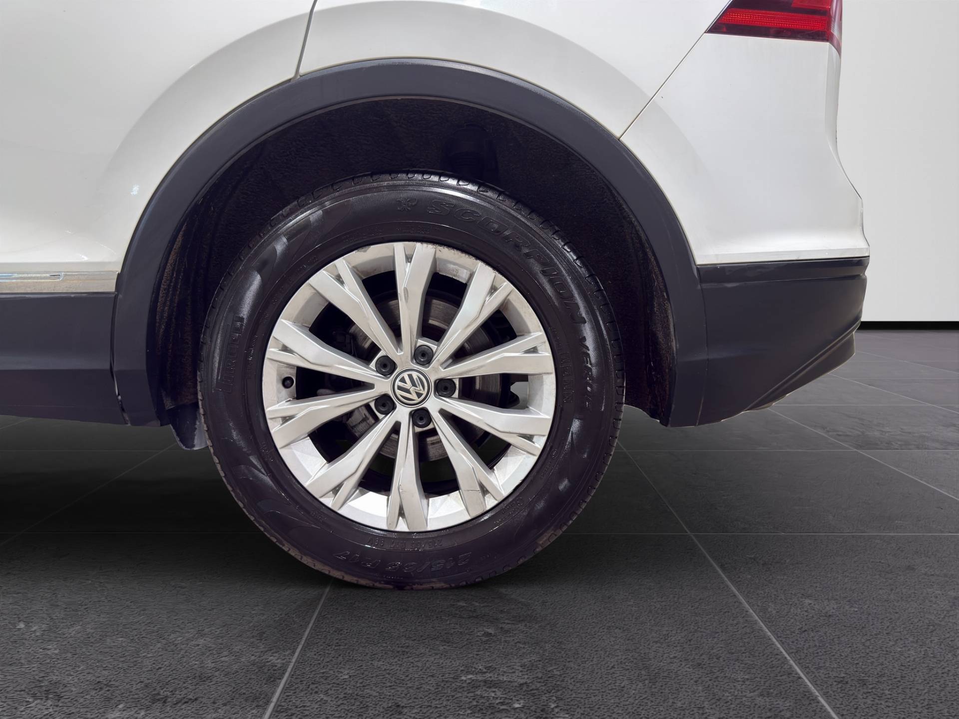 VOLKSWAGEN Tiguan Tiguan 1.4 tsi Business 125cv usata in pronta consegna - Brandini