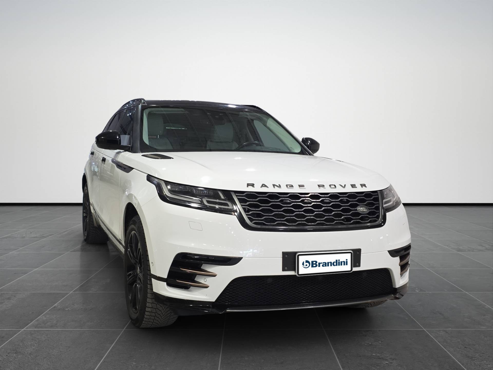 LAND ROVER Range Rover Velar Velar 2.0 i4 R-Dynamic HSE 240cv auto usata in pronta consegna - Brandini