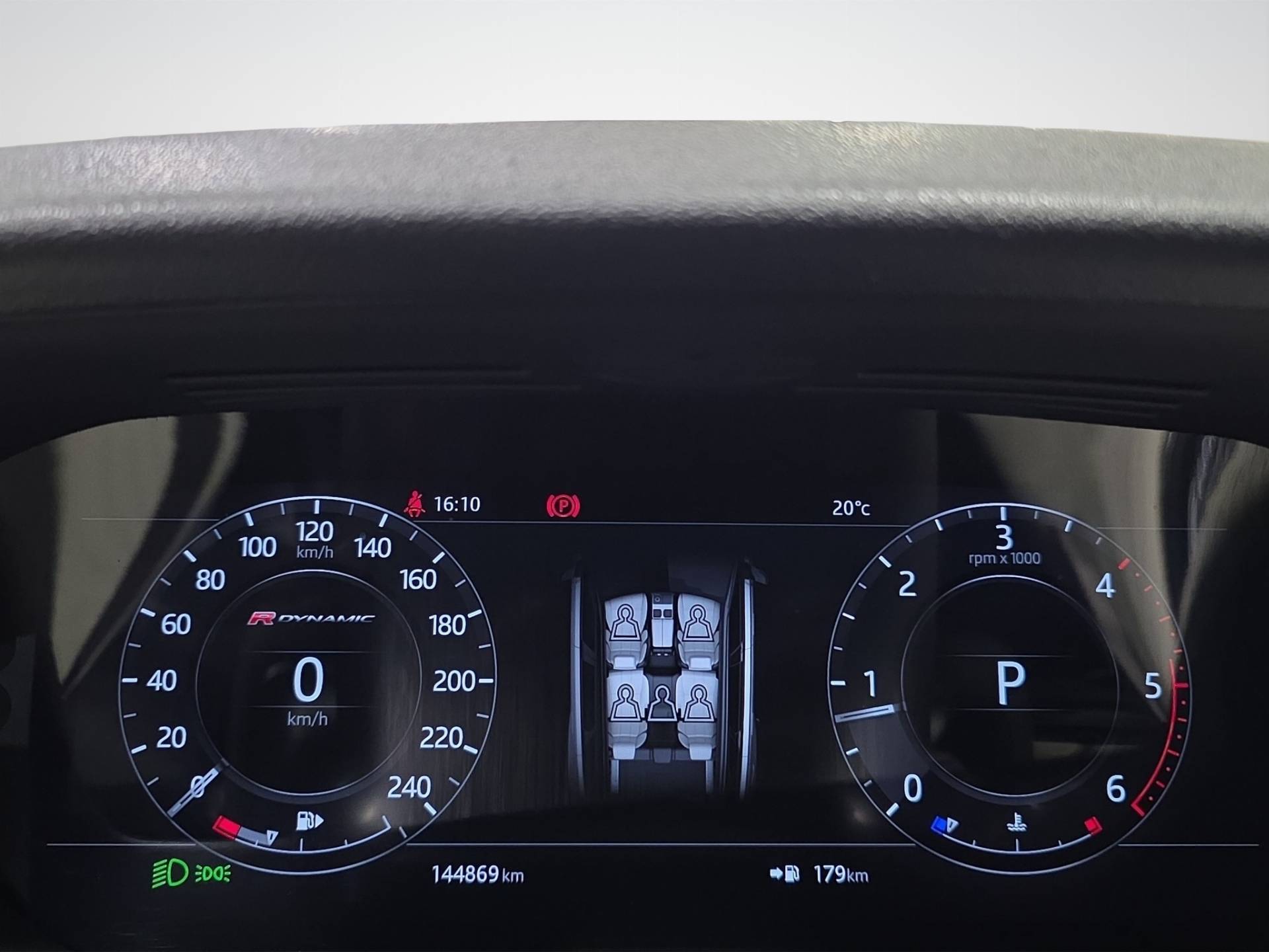 LAND ROVER Range Rover Velar Velar 2.0 i4 R-Dynamic HSE 240cv auto usata in pronta consegna - Brandini