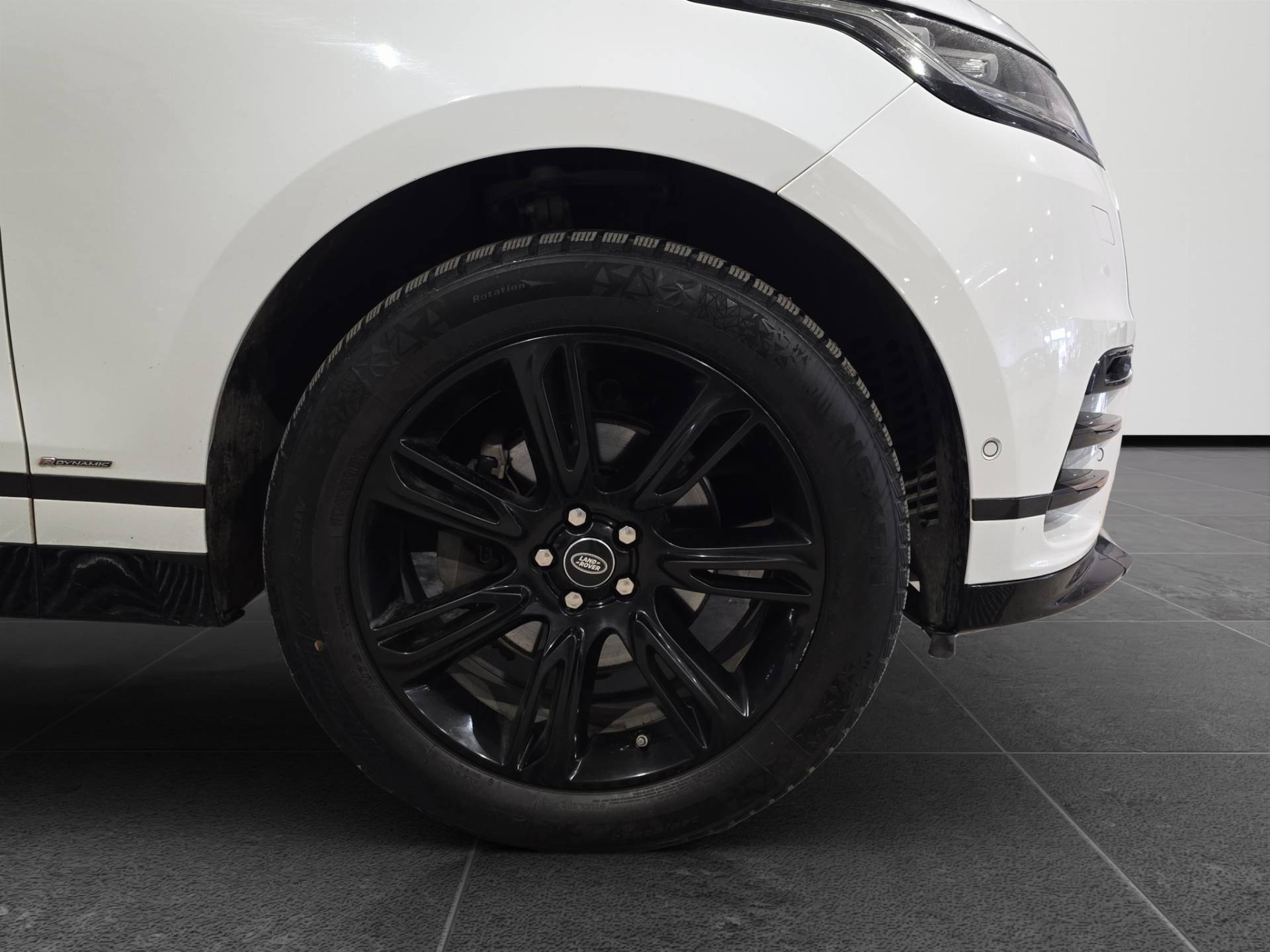 LAND ROVER Range Rover Velar Velar 2.0 i4 R-Dynamic HSE 240cv auto usata in pronta consegna - Brandini