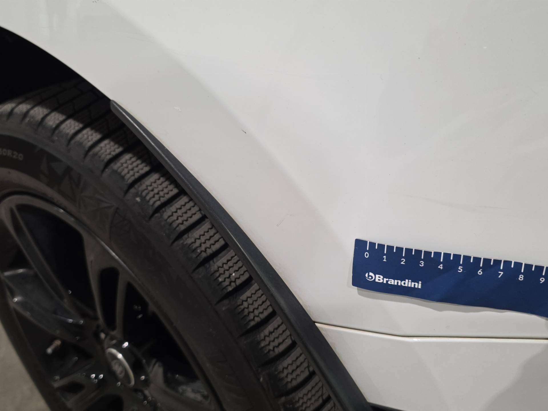 LAND ROVER Range Rover Velar Velar 2.0 i4 R-Dynamic HSE 240cv auto usata in pronta consegna - Brandini