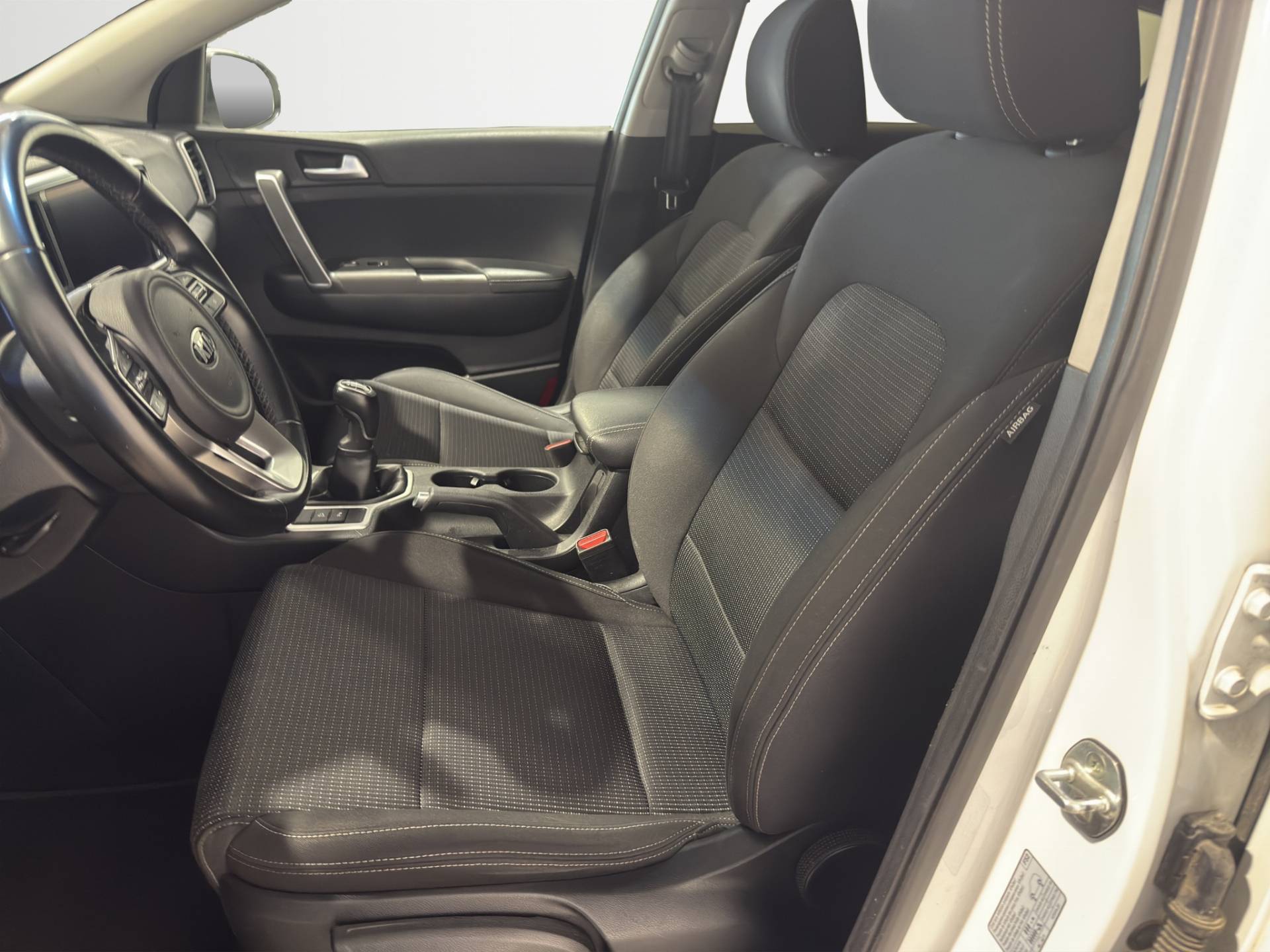 KIA Sportage Sportage 1.6 crdi m.hybrid Black Edition 2wd 136cv usata in pronta consegna - Brandini