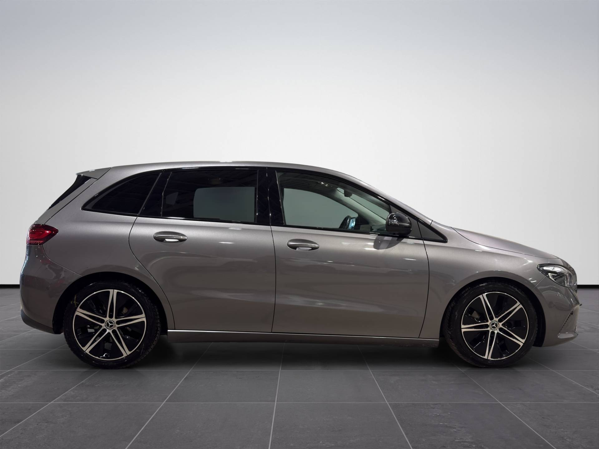 MERCEDES Classe B B 180 d Progressive Advanced auto usata in pronta consegna - Brandini