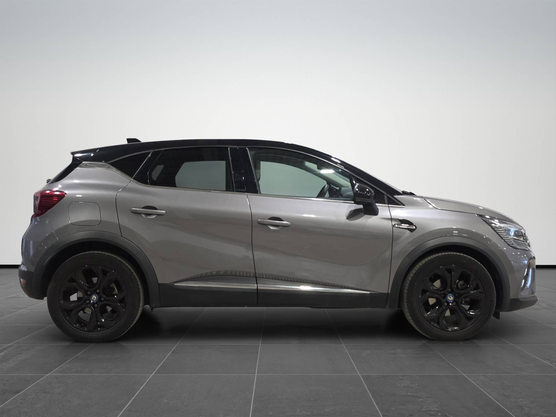 RENAULT Captur Captur 1.6 plug-in hybrid Intens E-Tech 160cv auto usata in pronta consegna - Brandini