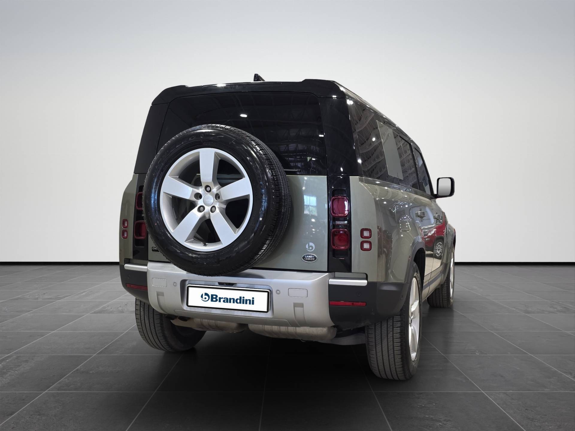 LAND ROVER Defender Defender 110 2.0d sd4 First Edition awd 240cv auto usata in pronta consegna - Brandini